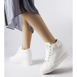 Baskets compensées Big Star MM274002 blanches 1