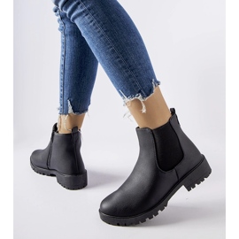 Bottes Sabre isolées noires le noir 1