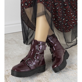 Bottes marron sur la plateforme Austin rouge 1