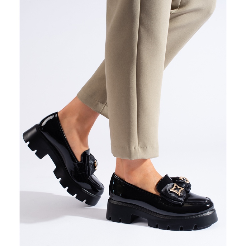 Mocassins vernis noirs avec nœud Shelovet 1