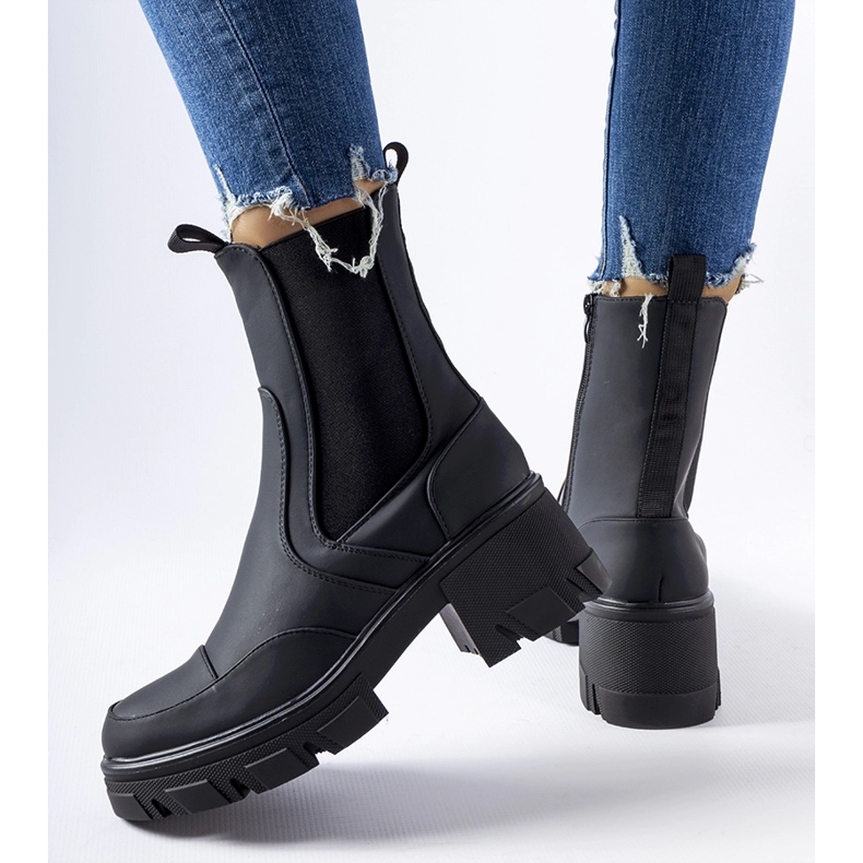 Bottines noires à semelle massive Mafalda 1