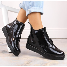 Bottines plates isolées noires vernies Vinceza 58148 pour femme 1