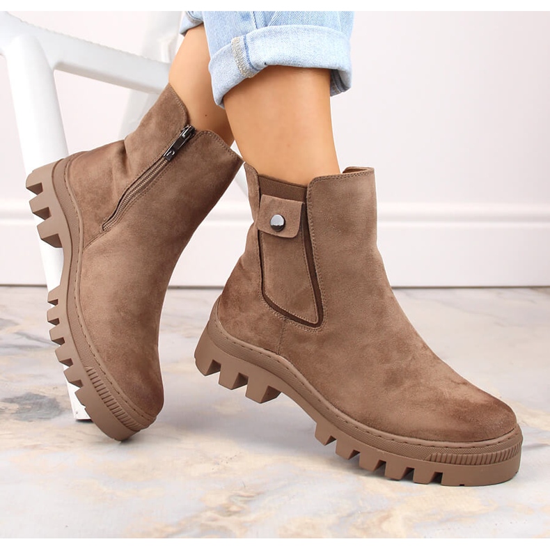 Bottines femme en daim avec poche, isolées marron Potocki SZ12163 brun 1