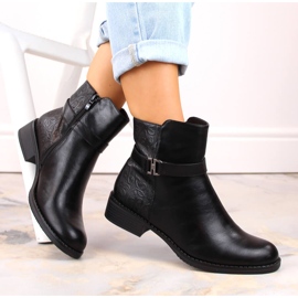 M. DASZYŃSKI Bottines isolées noires à talons plats pour femme M.Daszyński 1