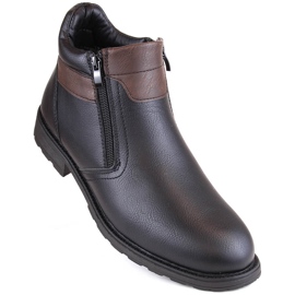 Bottes pour hommes avec fermetures éclair noires isolées, Man's Style WS-001 le noir 1 Bottes pour hommes avec fermetures éclair noires isolées, Man's Style WS-001 le noir 1