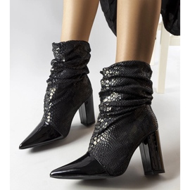 Bottines froissées noires de Liang le noir 1