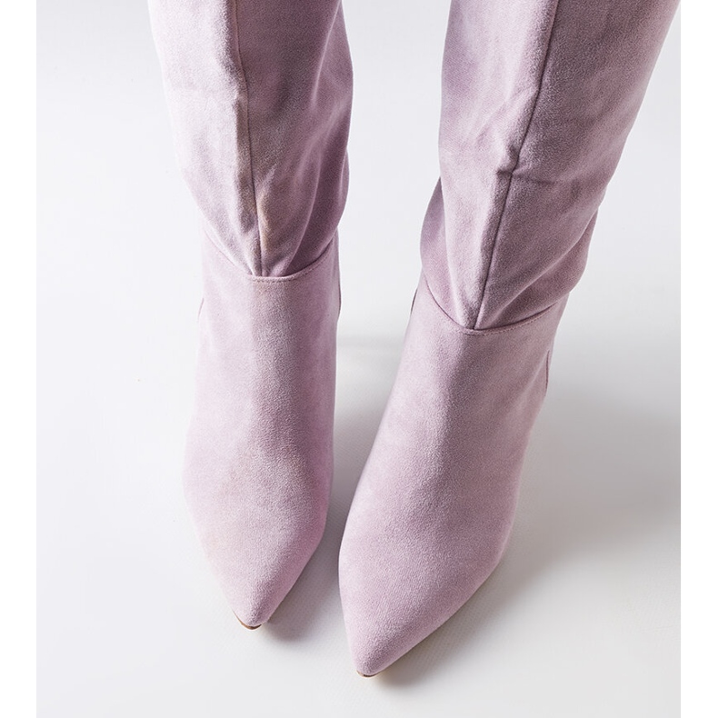 Bottes à talons hauts en daim violet de Aaliyah 1