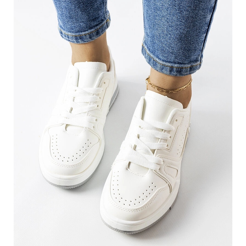 Baskets de sport blanches Willson 1