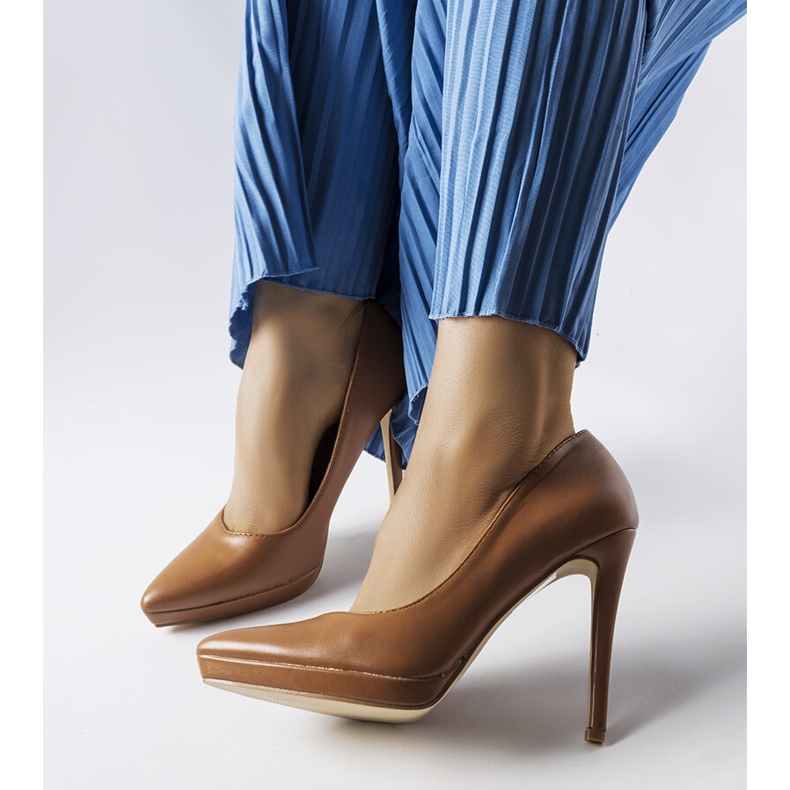 Escarpins classiques marron Kristin brun 1