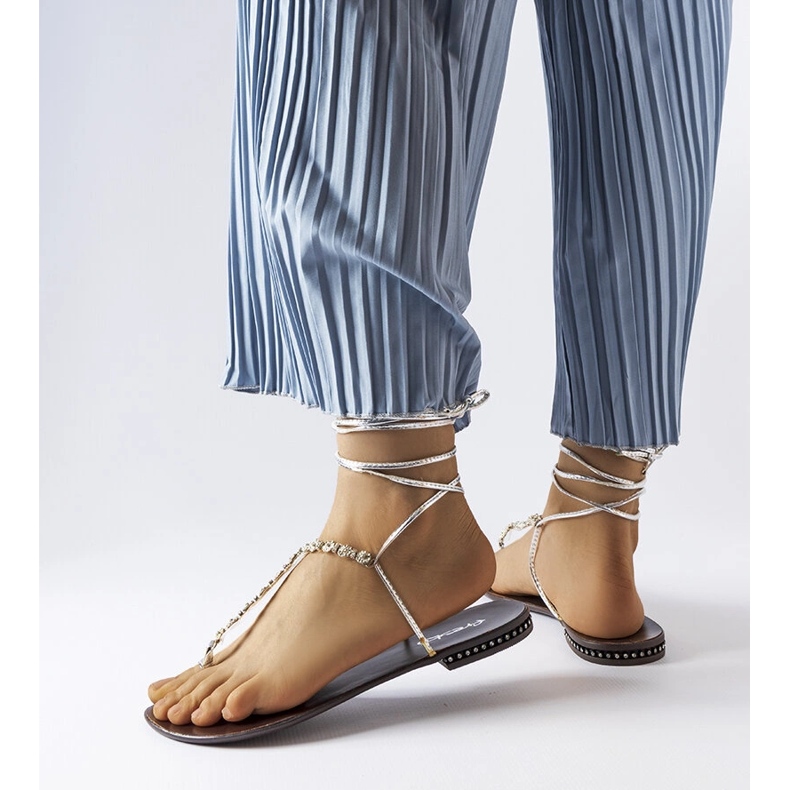 Sandales en argent avec zircons cubiques de Troghi 1