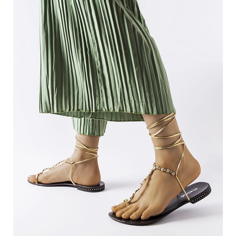 Sandales dorées avec strass de Troghi d'or 1