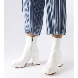 Bottines blanches à gros talons Watson 1