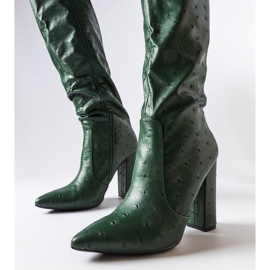 Bottes vertes avec gaufrage sur le poteau Delfina 1