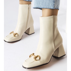 Bottines beiges à talons blocs Castione 2