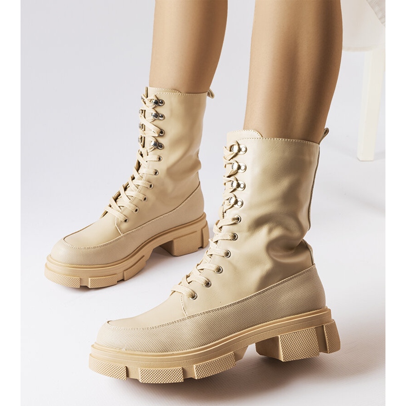 Bottes de travail beiges sur une semelle plus épaisse de Lori 1