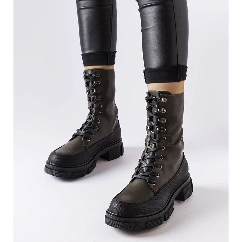 Bottes de travail vertes avec une semelle plus épaisse de Lori 1