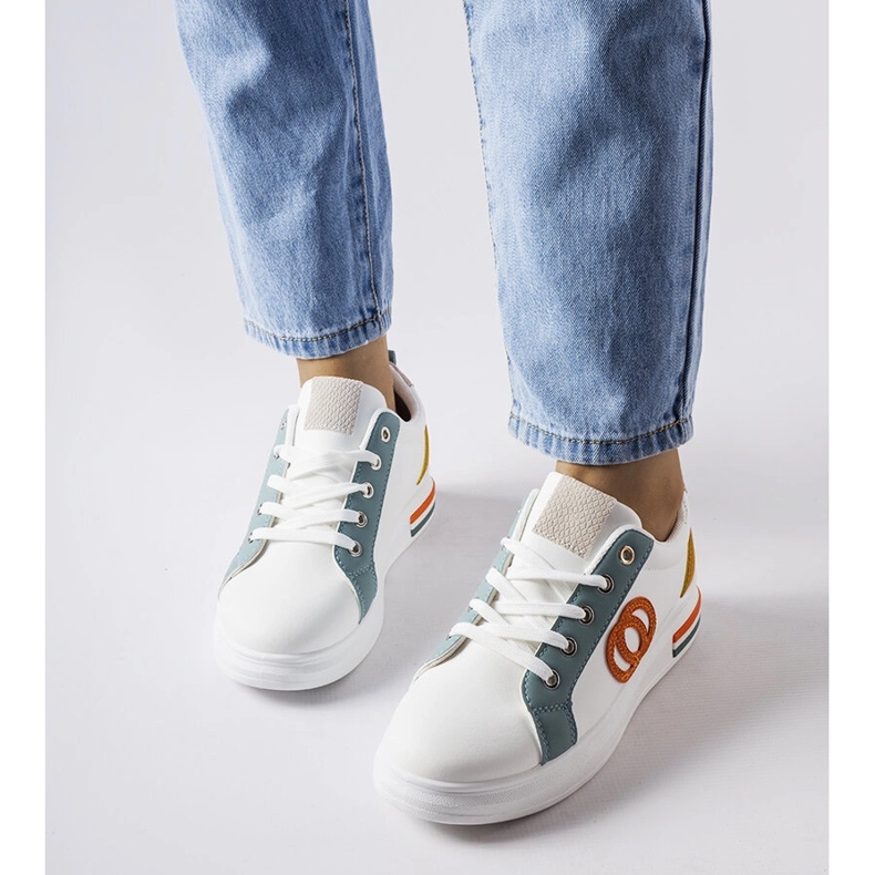 Inna Baskets blanches avec empiècements colorés de Passaic 2