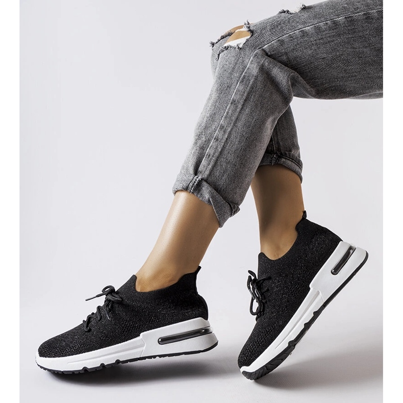 Inna Baskets noires ornées d'un fil Randolph brillant le noir 2