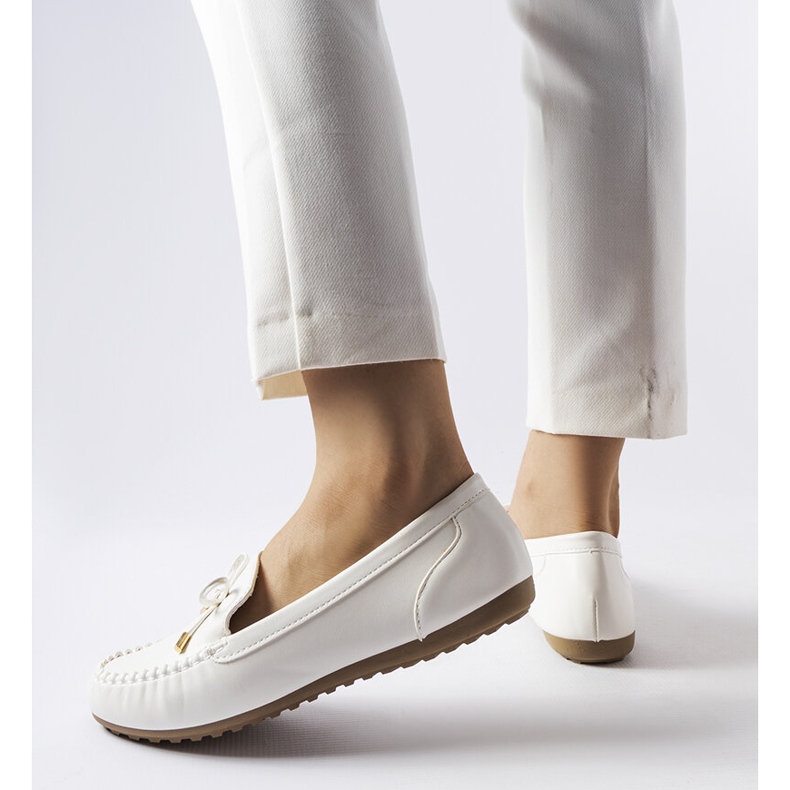 Mocassins blancs avec nœud de Via Foria blanche 1