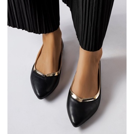 Ballerines noires à bout pointu de Vittorio 1