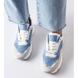 Chaussures bleues et blanches avec détails argentés de Rio 1 Chaussures bleues et blanches avec détails argentés de Rio 1