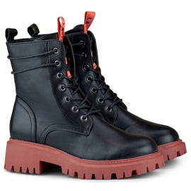 Travailleuses noires avec un ajout coloré le noir 9