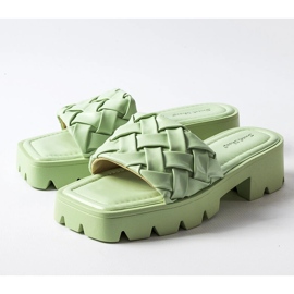 Glissades vertes sur la semelle du tracteur de Lora 1 Glissades vertes sur la semelle du tracteur de Lora 1