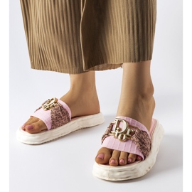 Claquettes décoratives en caoutchouc rose de Bérard 1 Claquettes décoratives en caoutchouc rose de Bérard 1