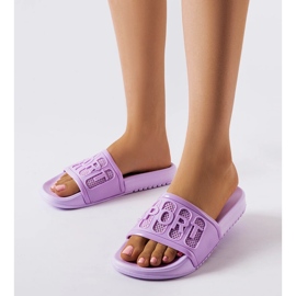Pantoufles en caoutchouc violet de Moiariello 2