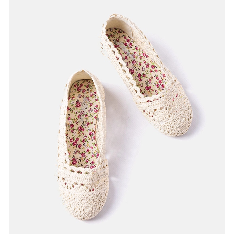 Ballerines pour enfants beiges au crochet de Lisa 1