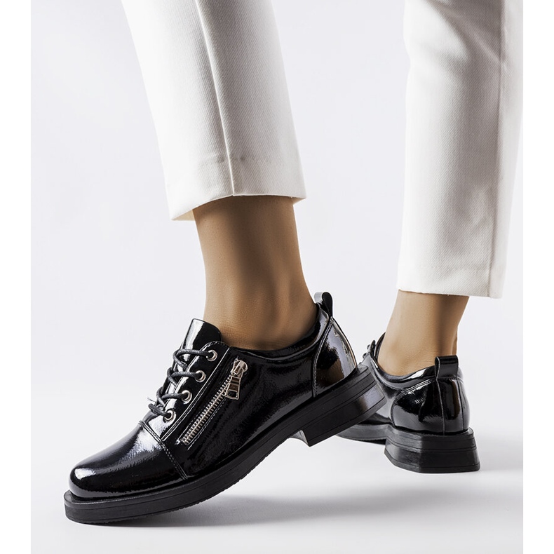 Inna Chaussures femme Diamante laquées noires 1