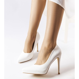 Kristin talons hauts classiques blancs 1