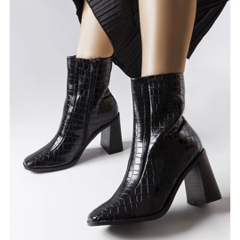 Bottines noires imitation peau de crocodile Belluci 1