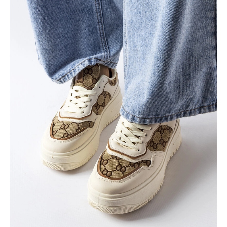 Inna Baskets beiges décorées du monogramme Conte 1