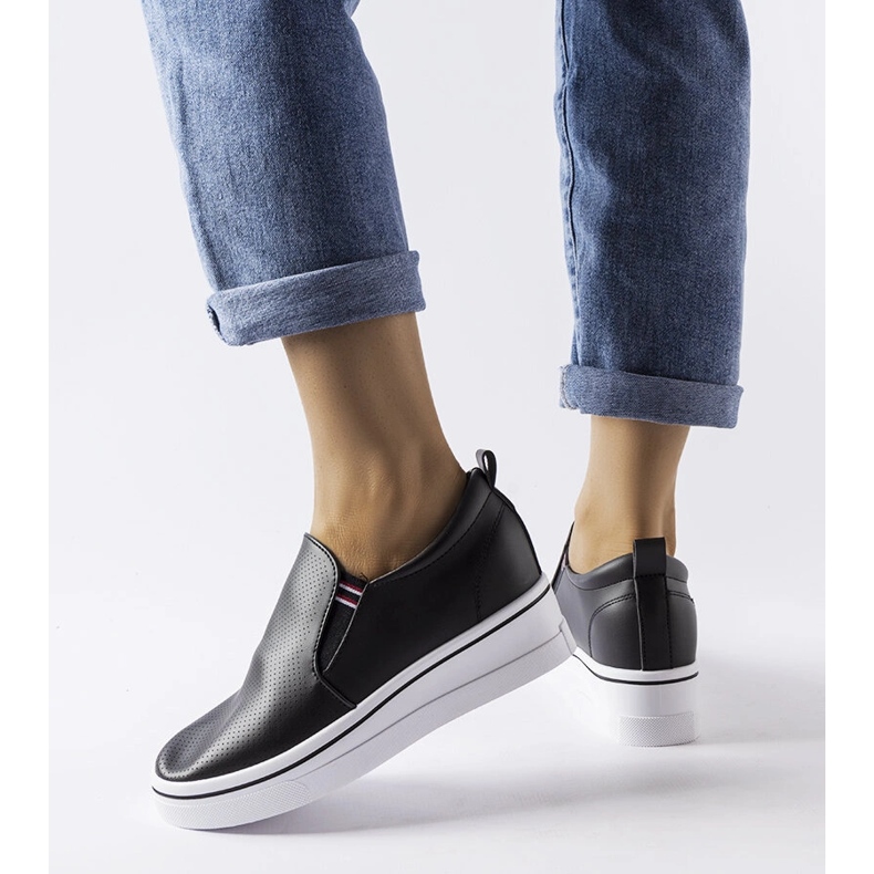 Inna Baskets compensées noires Dionisia le noir 1