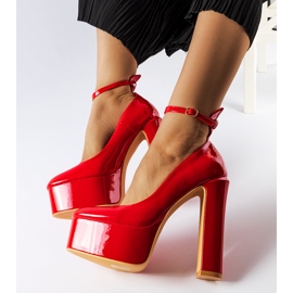 Escarpins vernis rouges à talons Colle 2