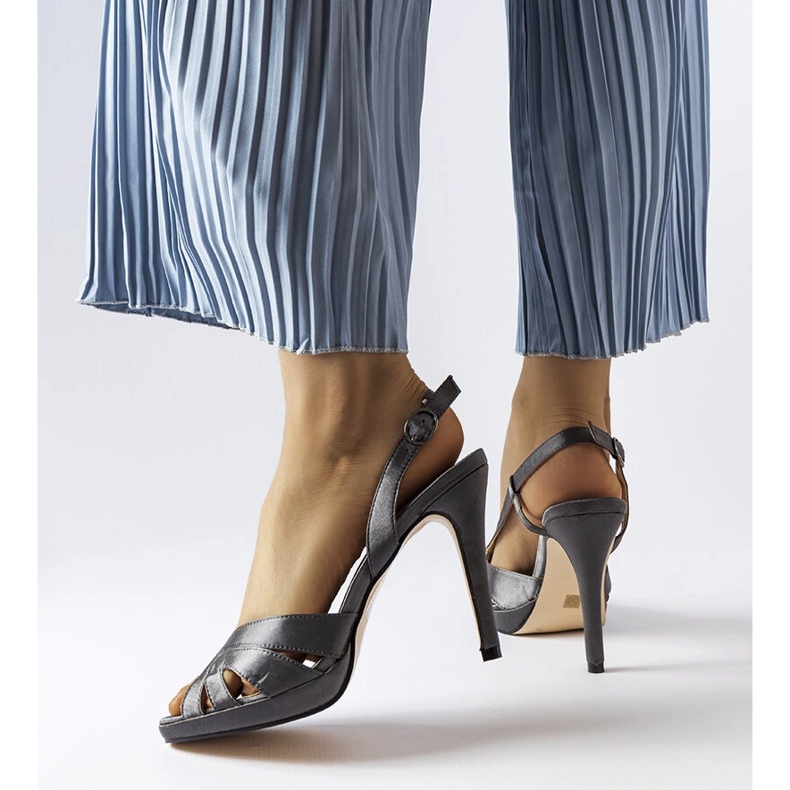 Sandales à talons hauts gris alpaga 1 Sandales à talons hauts gris alpaga 1