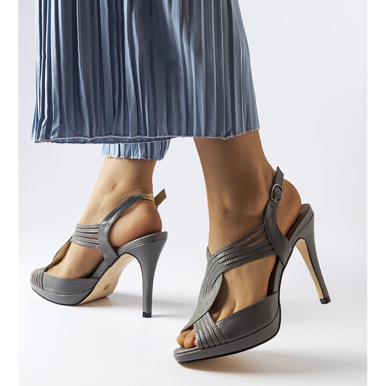 Sandales grises à talons Tougas 1