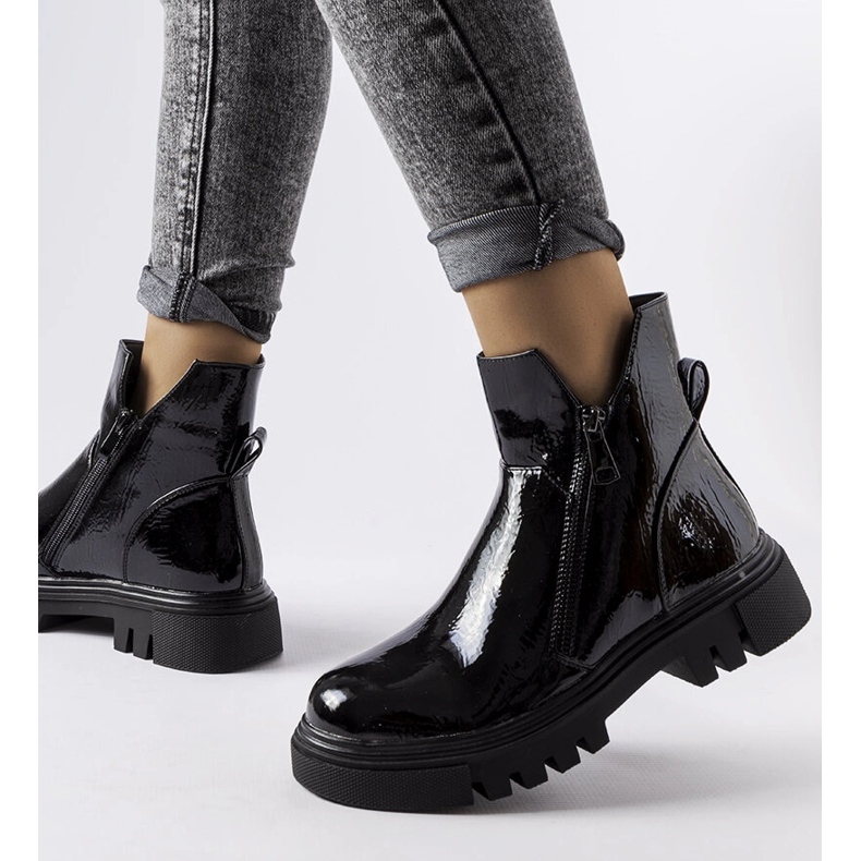 Bottes isolées laquées noires Ritte le noir 1