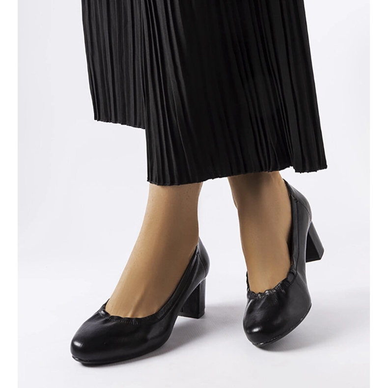 Inna Escarpins Ploufe noirs sur le bloc le noir 2