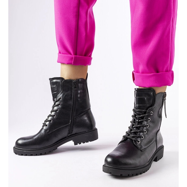 Bottes isolées noires d'Ailen le noir 1