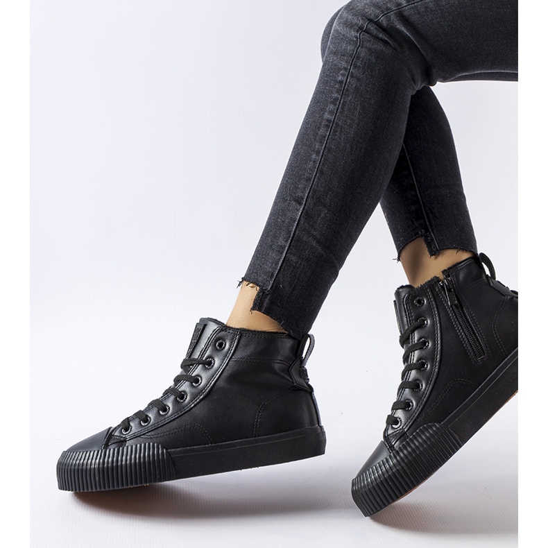 Baskets isolées noires Big Star MM274020 1