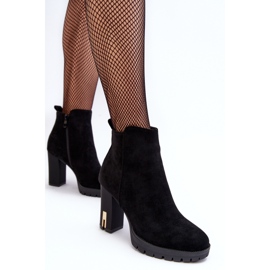 Bottines classiques à talons hauts en daim noir Amy le noir 7