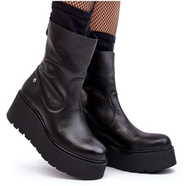 Bottines en cuir pour femmes sur une plateforme massive Maciejka 06246-01 Noir le noir 10