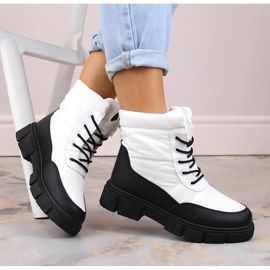 Bottes de neige isolées à lacets pour femmes, blanches, T.Sokolski Z23-389 1 Bottes de neige isolées à lacets pour femmes, blanches, T.Sokolski Z23-389 1