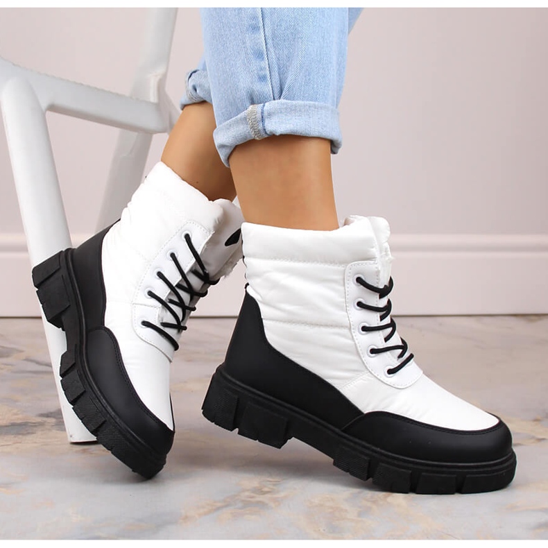 Bottes de neige isolées à lacets pour femmes, blanches, T.Sokolski Z23-389 1 Bottes de neige isolées à lacets pour femmes, blanches, T.Sokolski Z23-389 1