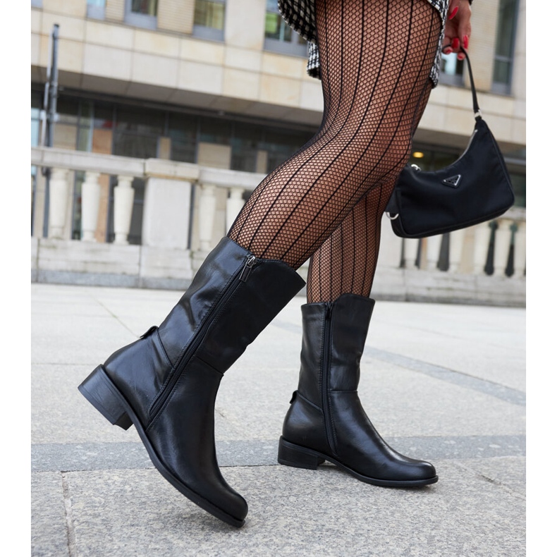 Bottes hautes isolées noires par Mayonga 2