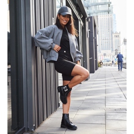 Inna Chaussures de travail noires avec zircons décoratifs Guevara 1