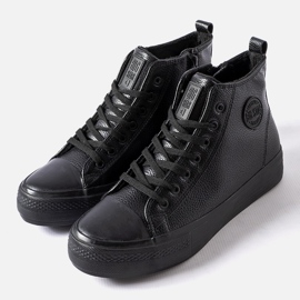 Baskets isolées noires Big Star MM174065 906 le noir 1 Baskets isolées noires Big Star MM174065 906 le noir 1