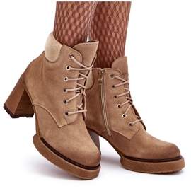 Bottines à lacets en daim Lemar Flomes beiges sur un talon haut 10